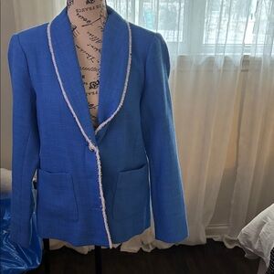 Graver Classic Blue Women's Textured Blazer with Contrast Trim size 4